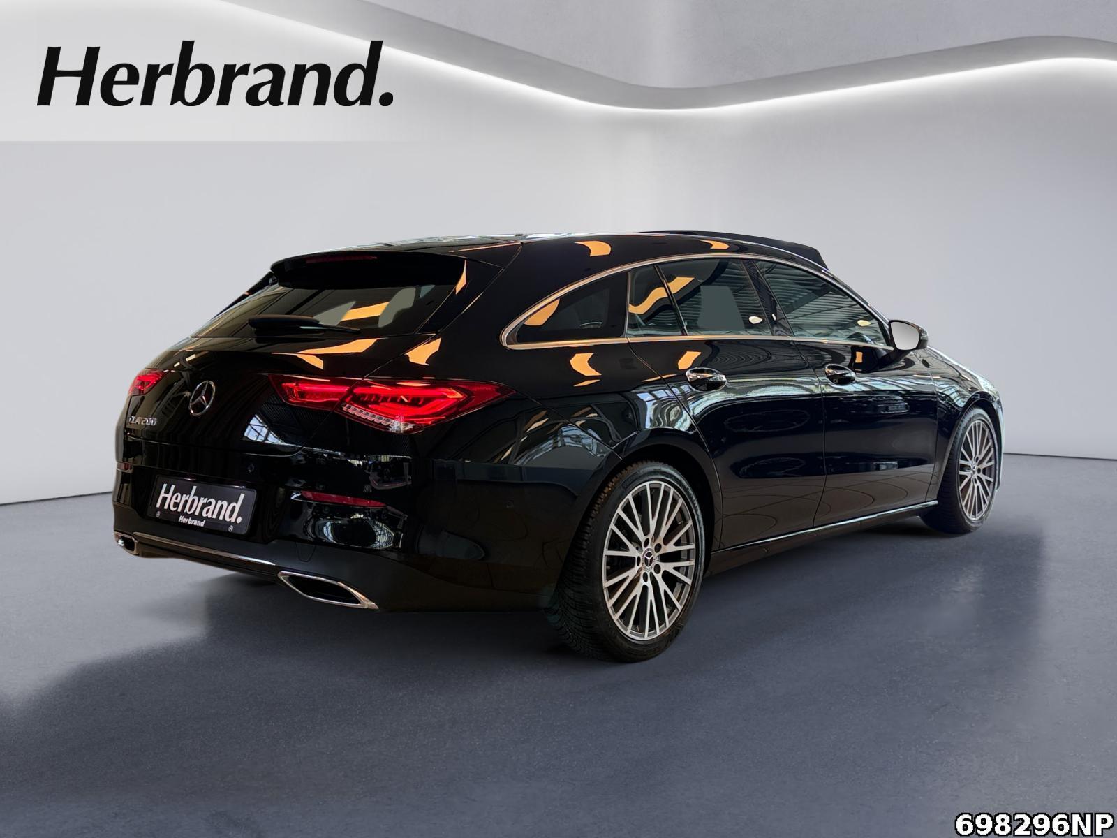 Fahrzeugabbildung Mercedes-Benz CLA 200 Shooting Brake Progressive CarPlay Rückfahrkamera