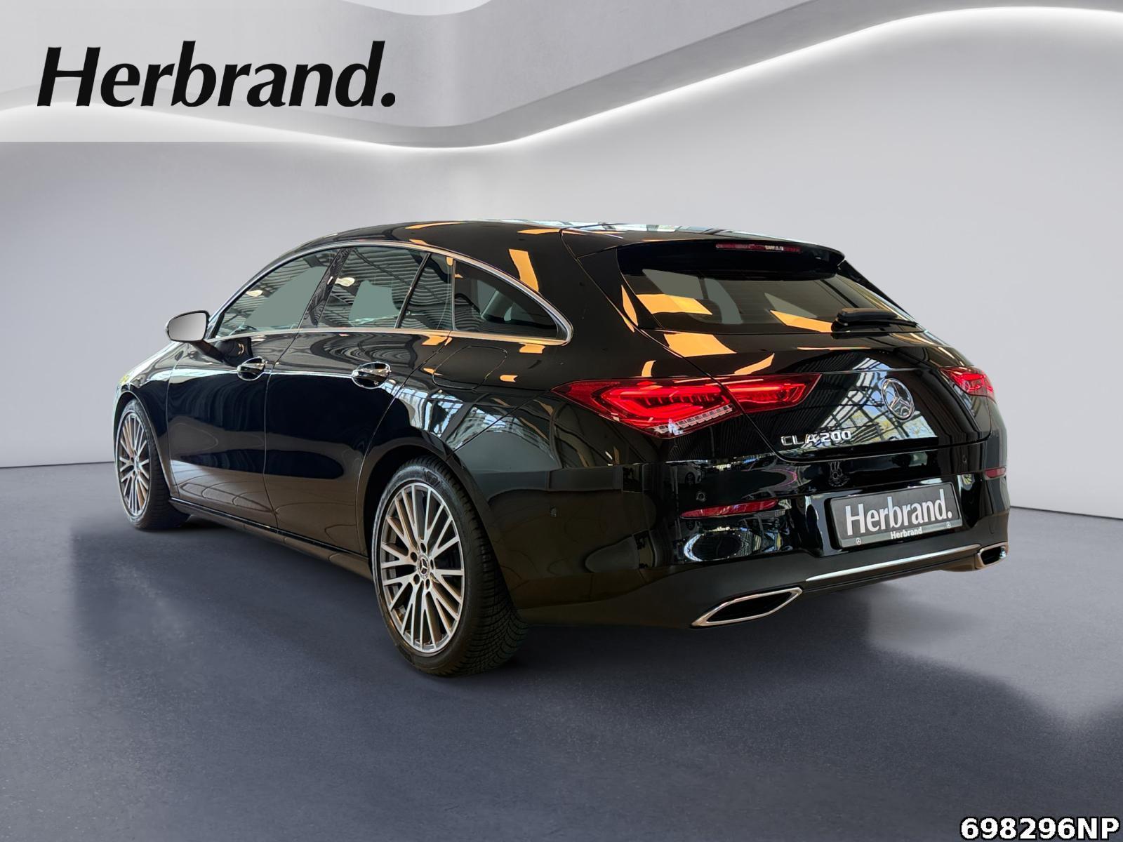 Fahrzeugabbildung Mercedes-Benz CLA 200 Shooting Brake Progressive CarPlay Rückfahrkamera