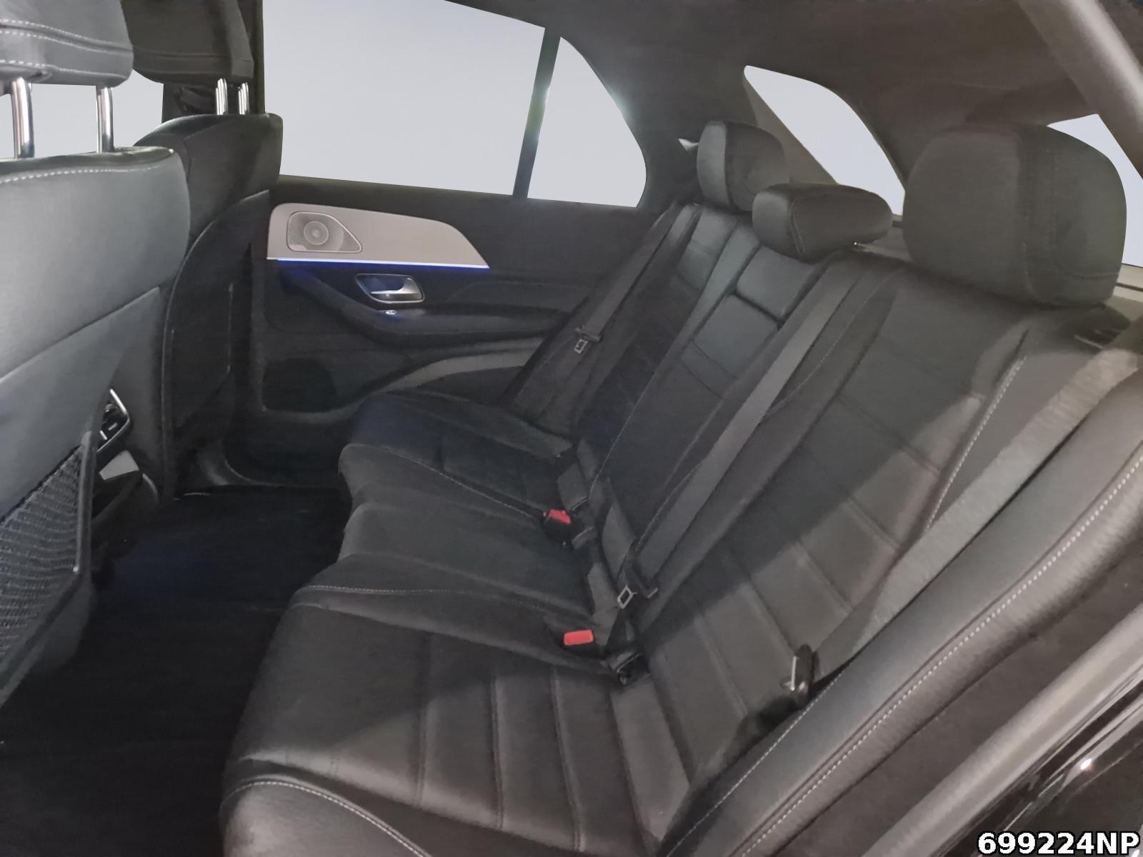 Fahrzeugabbildung Mercedes-Benz GLE 350 de 4M AMG AHK Pano MULTIBEAM Burmester