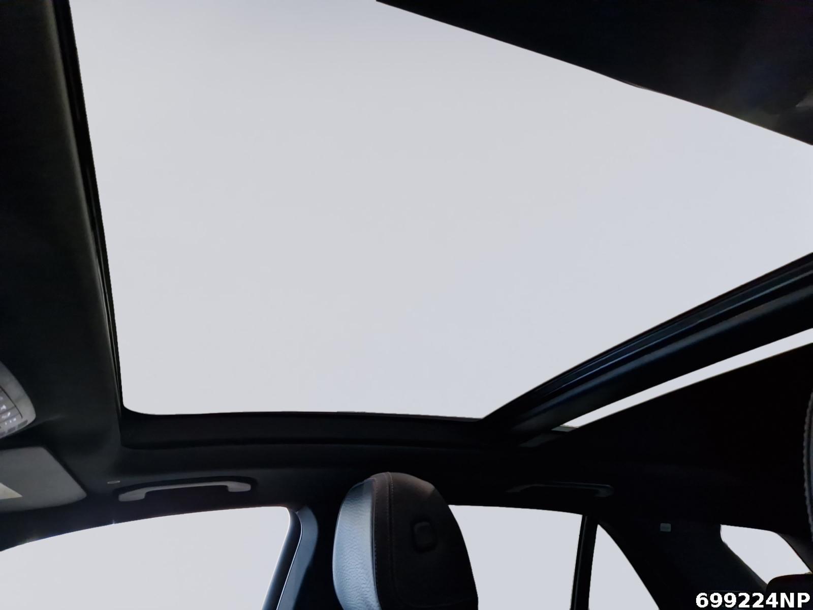 Fahrzeugabbildung Mercedes-Benz GLE 350 de 4M AMG AHK Pano MULTIBEAM Burmester
