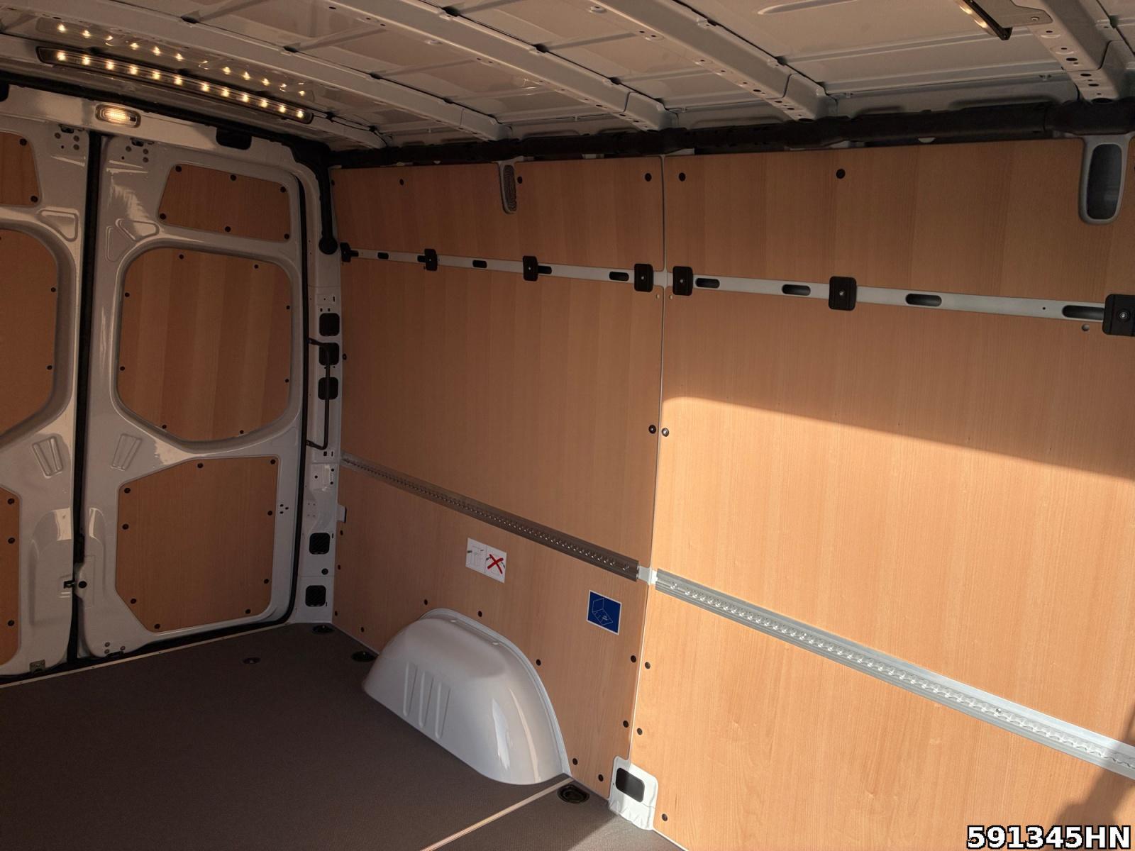 Fahrzeugabbildung Mercedes-Benz Sprinter 319 L2H2 SELECT *LED*AHK*KAM*DISTRONIC*