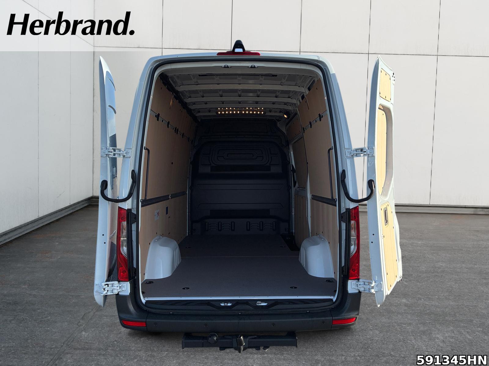 Fahrzeugabbildung Mercedes-Benz Sprinter 319 L2H2 SELECT *LED*AHK*KAM*DISTRONIC*