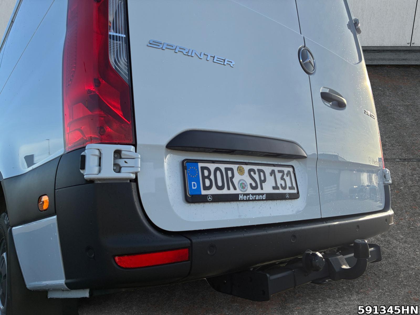 Fahrzeugabbildung Mercedes-Benz Sprinter 319 L2H2 SELECT *LED*AHK*KAM*DISTRONIC*