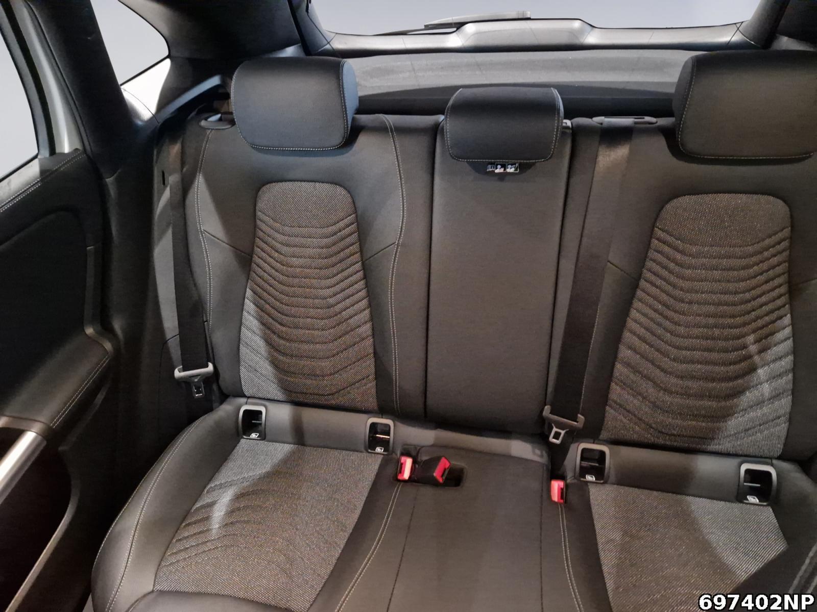 Fahrzeugabbildung Mercedes-Benz GLA 180 Progressive LED Navi 360° Totwinkel