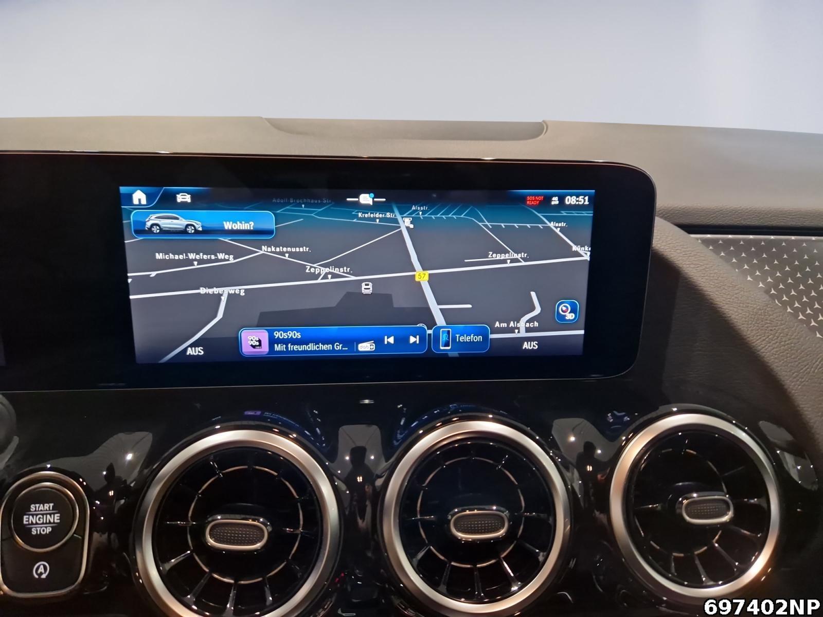 Fahrzeugabbildung Mercedes-Benz GLA 180 Progressive LED Navi 360° Totwinkel