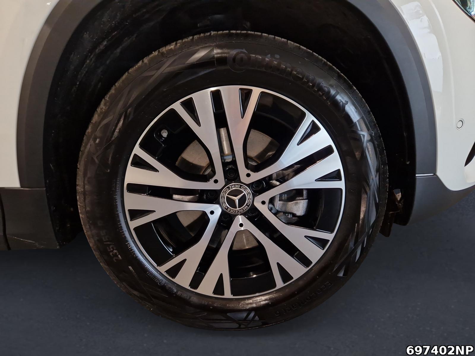 Fahrzeugabbildung Mercedes-Benz GLA 180 Progressive LED Navi 360° Totwinkel