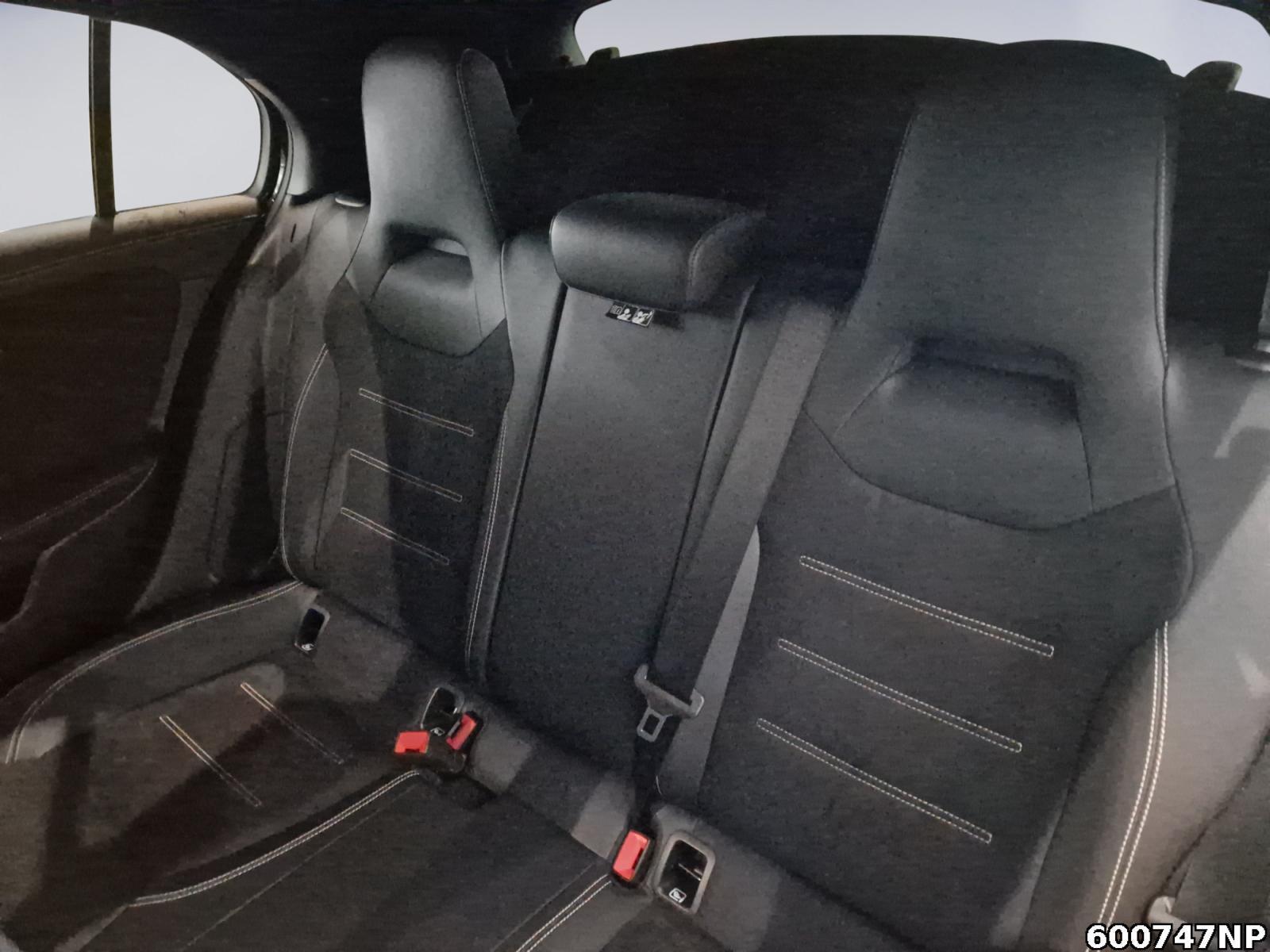 Fahrzeugabbildung Mercedes-Benz A 250 AMG Line Edition 2020 Night Totwinkel