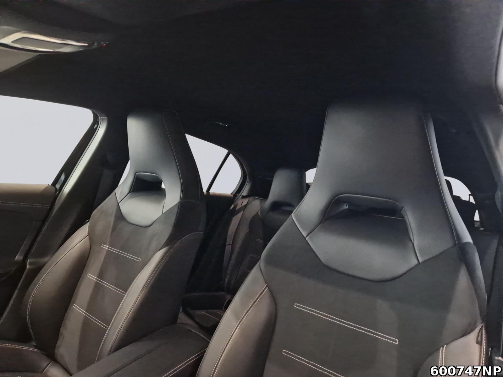 Fahrzeugabbildung Mercedes-Benz A 250 AMG Line Edition 2020 Night Totwinkel