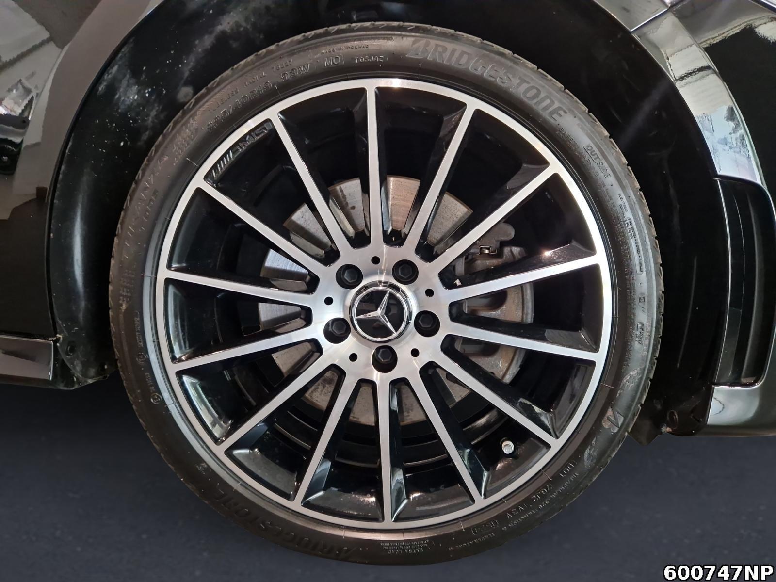 Fahrzeugabbildung Mercedes-Benz A 250 AMG Line Edition 2020 Night Totwinkel