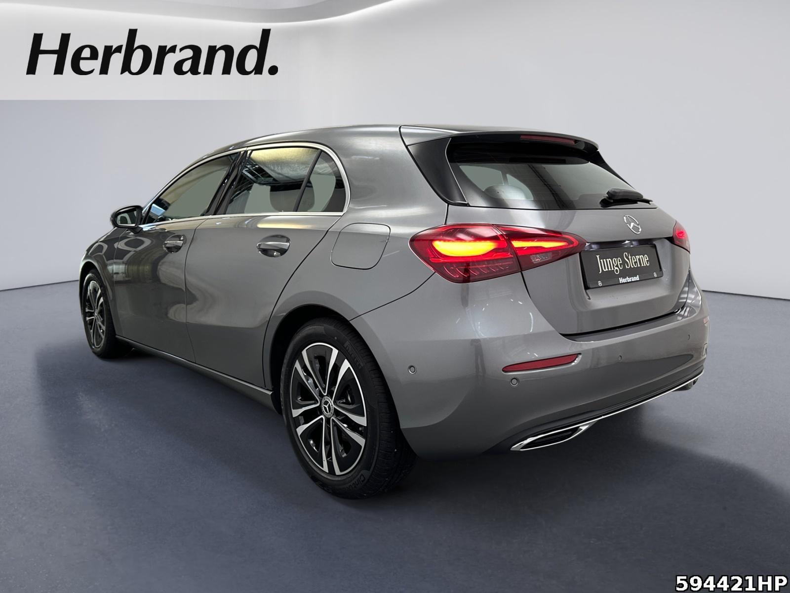 Fahrzeugabbildung Mercedes-Benz A 180 Progressive Pano-SD LED Kamera Widescreen