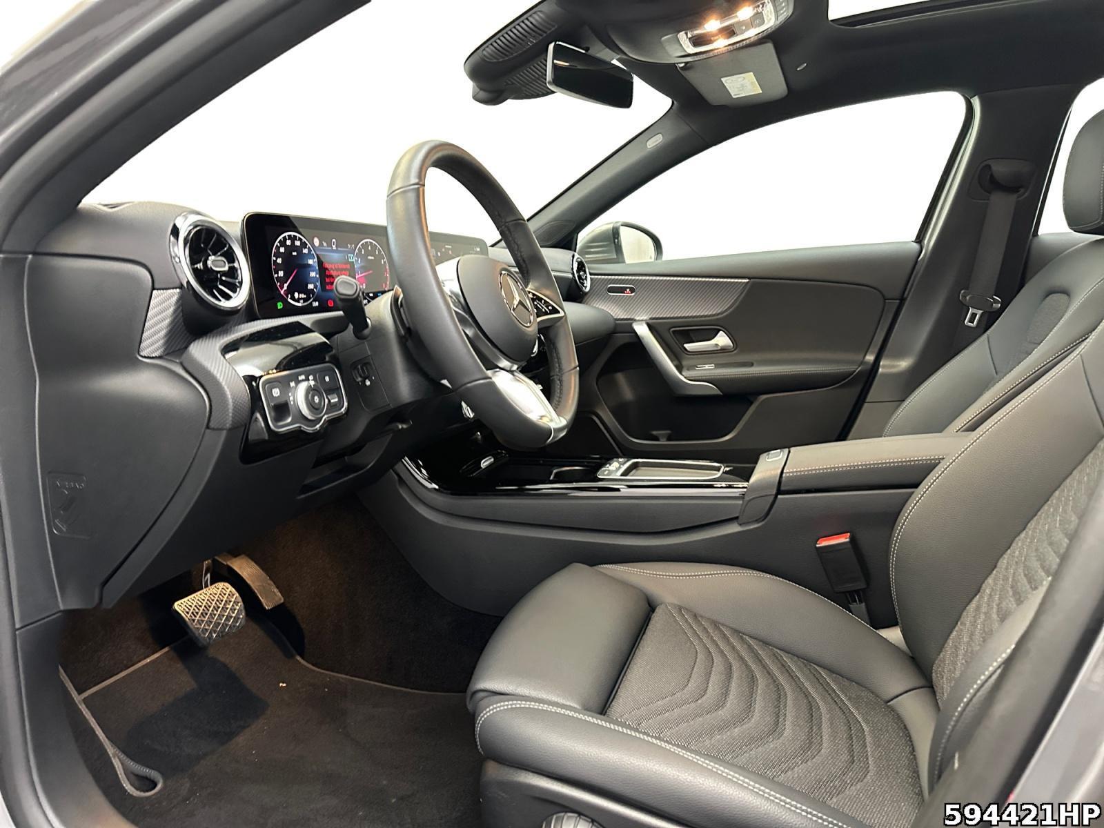 Fahrzeugabbildung Mercedes-Benz A 180 Progressive Pano-SD LED Kamera Widescreen