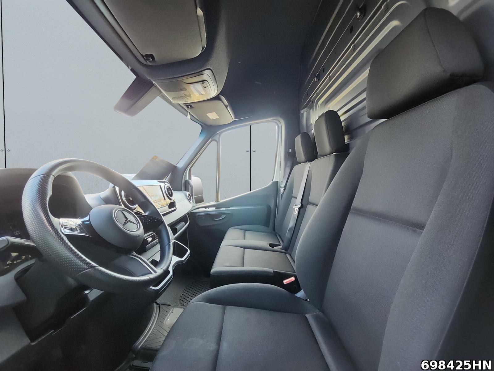 Fahrzeugabbildung Mercedes-Benz Sprinter 317 CDI Kasten PRO*Maxi*LED*Automatik*