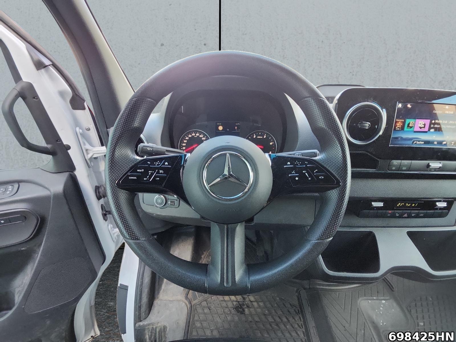 Fahrzeugabbildung Mercedes-Benz Sprinter 317 CDI Kasten PRO*Maxi*LED*Automatik*