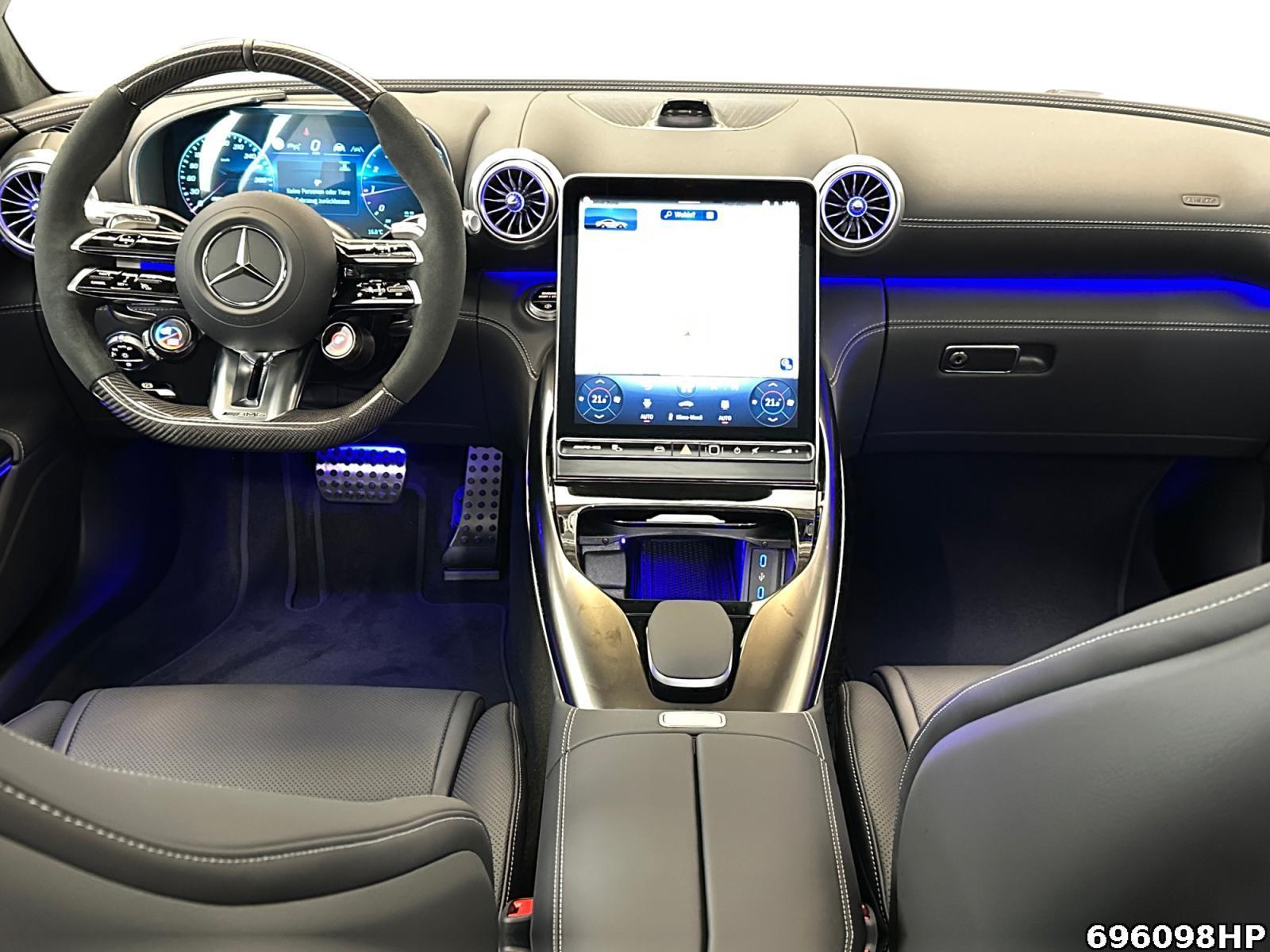 Fahrzeugabbildung Mercedes-Benz AMG GT 63 4MATIC+ +AERO+NIGHT+MASSAGE+HUD+360°K+