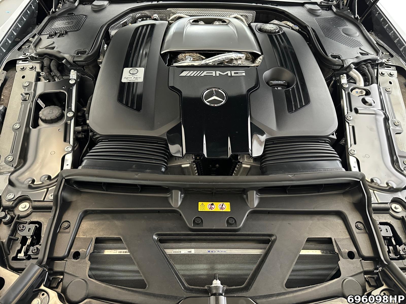 Fahrzeugabbildung Mercedes-Benz AMG GT 63 4MATIC+ +AERO+NIGHT+MASSAGE+HUD+360°K+