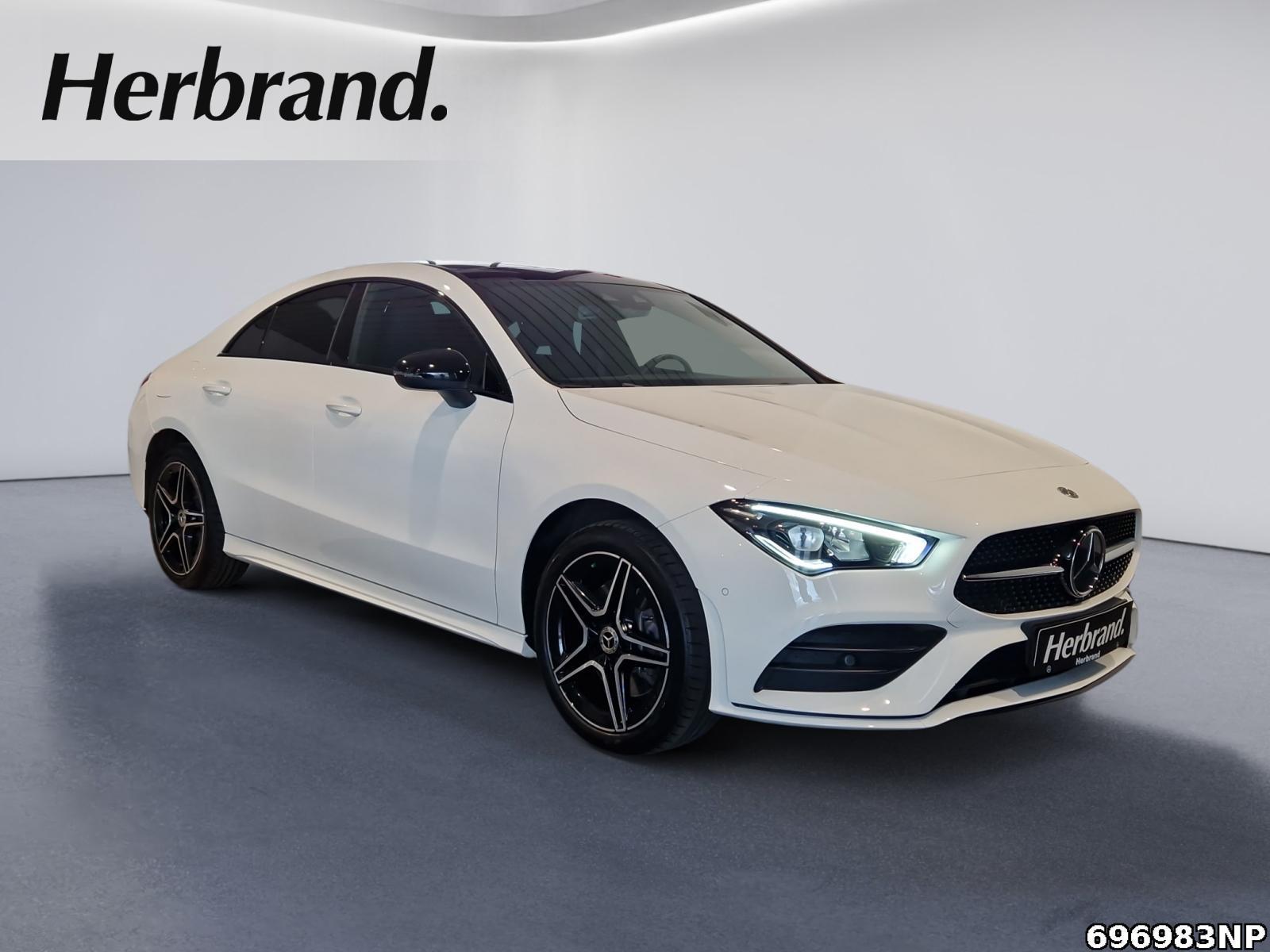 Fahrzeugabbildung Mercedes-Benz CLA 250 e Coupé AMG Panorama Totwinkel Ambiente