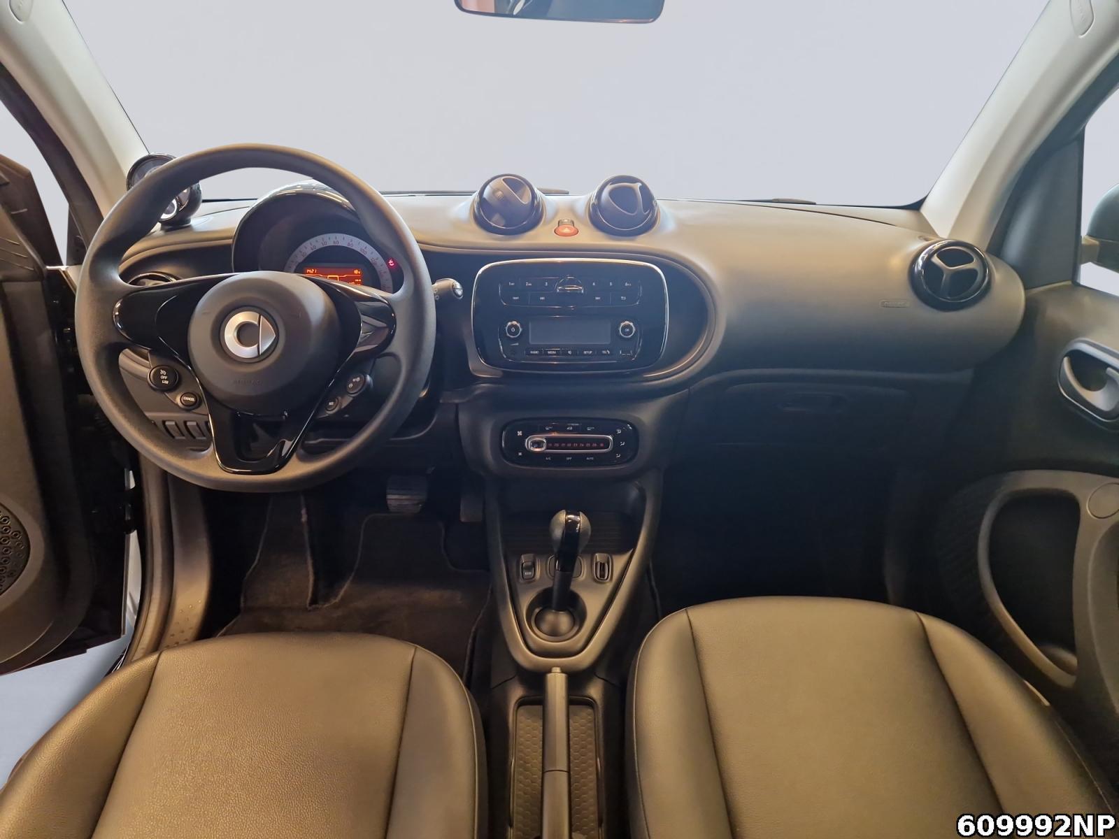 Fahrzeugabbildung Smart ForTwo EQ Coupé Sitzheizung 22kW-Bordlader