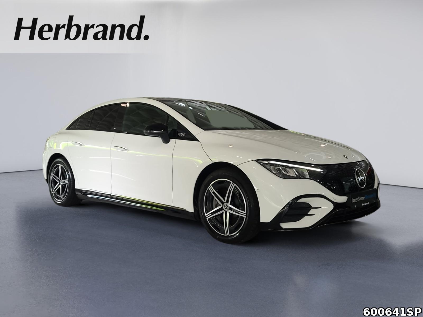 Fahrzeugabbildung Mercedes-Benz EQE AMG Night Pano Distronic CarPlay Ambient