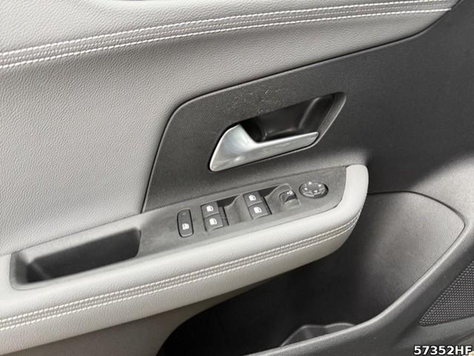 Fahrzeugabbildung Opel Mokka -e Elegance