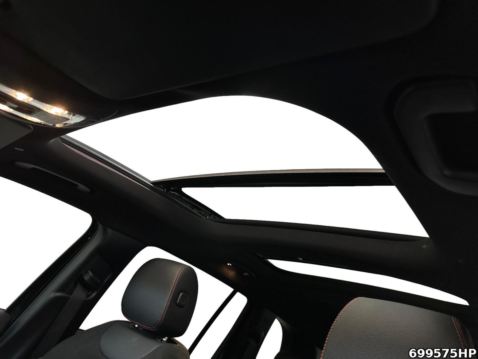 Fahrzeugabbildung Mercedes-Benz GLB 180 AMG Night PANO MULTIBEAM KEYLESS 360°-K.