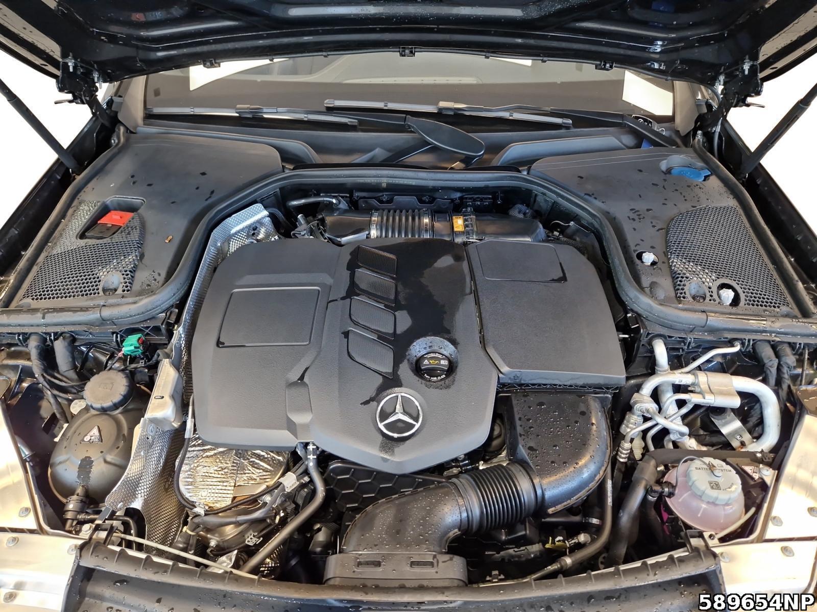 Fahrzeugabbildung Mercedes-Benz E 300 T Avantgarde 360° Fahrassistenzpaket+