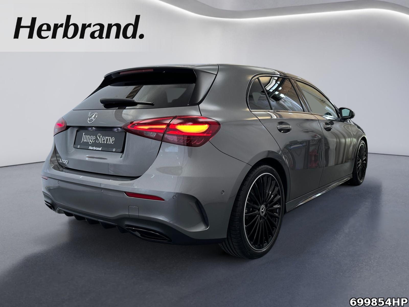 Fahrzeugabbildung Mercedes-Benz A 200 AMG Night Distronic Kamera Ambiente 19