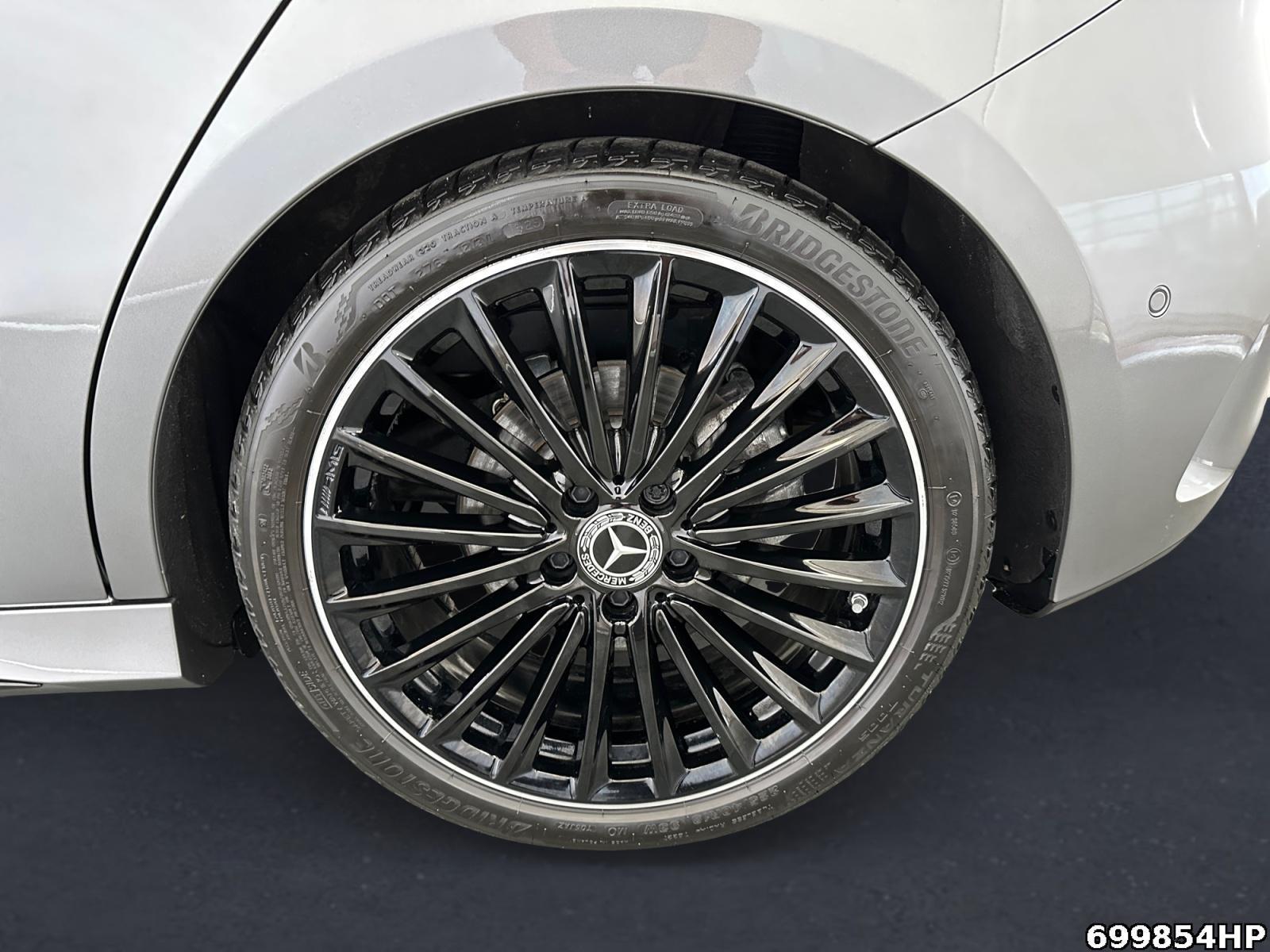 Fahrzeugabbildung Mercedes-Benz A 200 AMG Night Distronic Kamera Ambiente 19