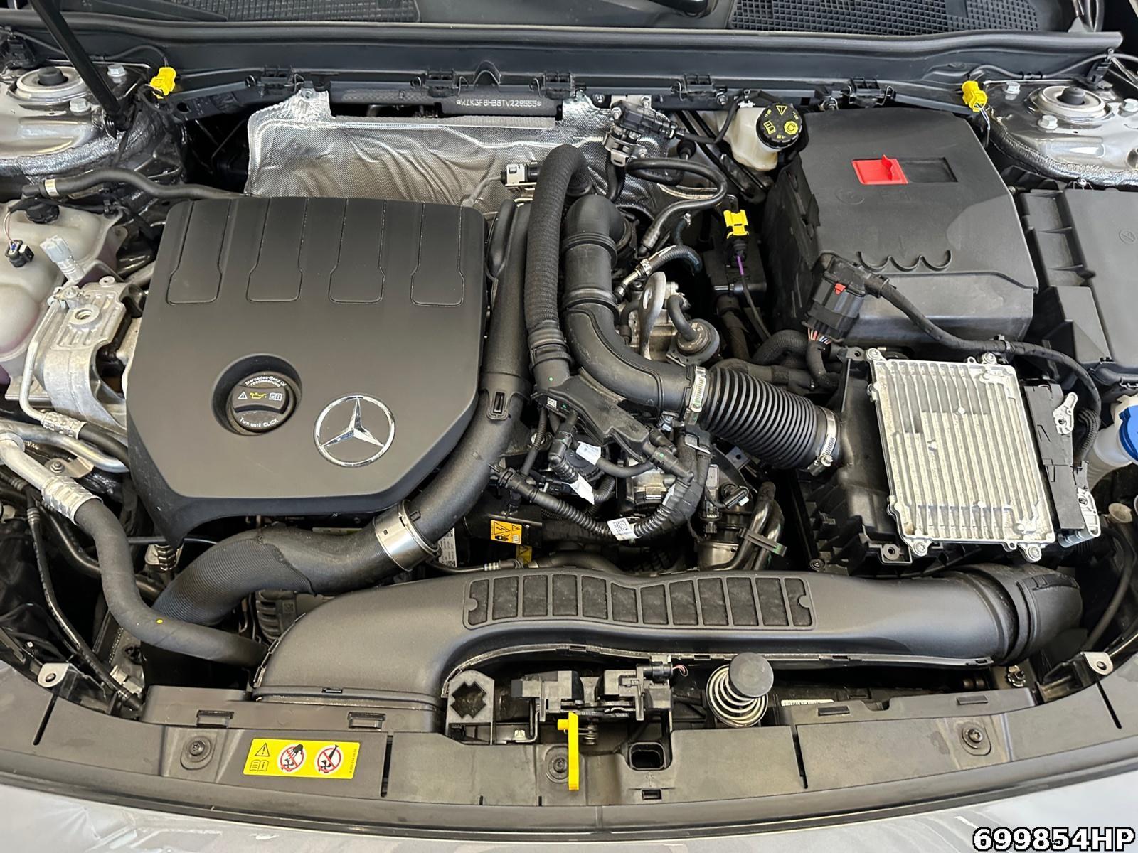 Fahrzeugabbildung Mercedes-Benz A 200 AMG Night Distronic Kamera Ambiente 19
