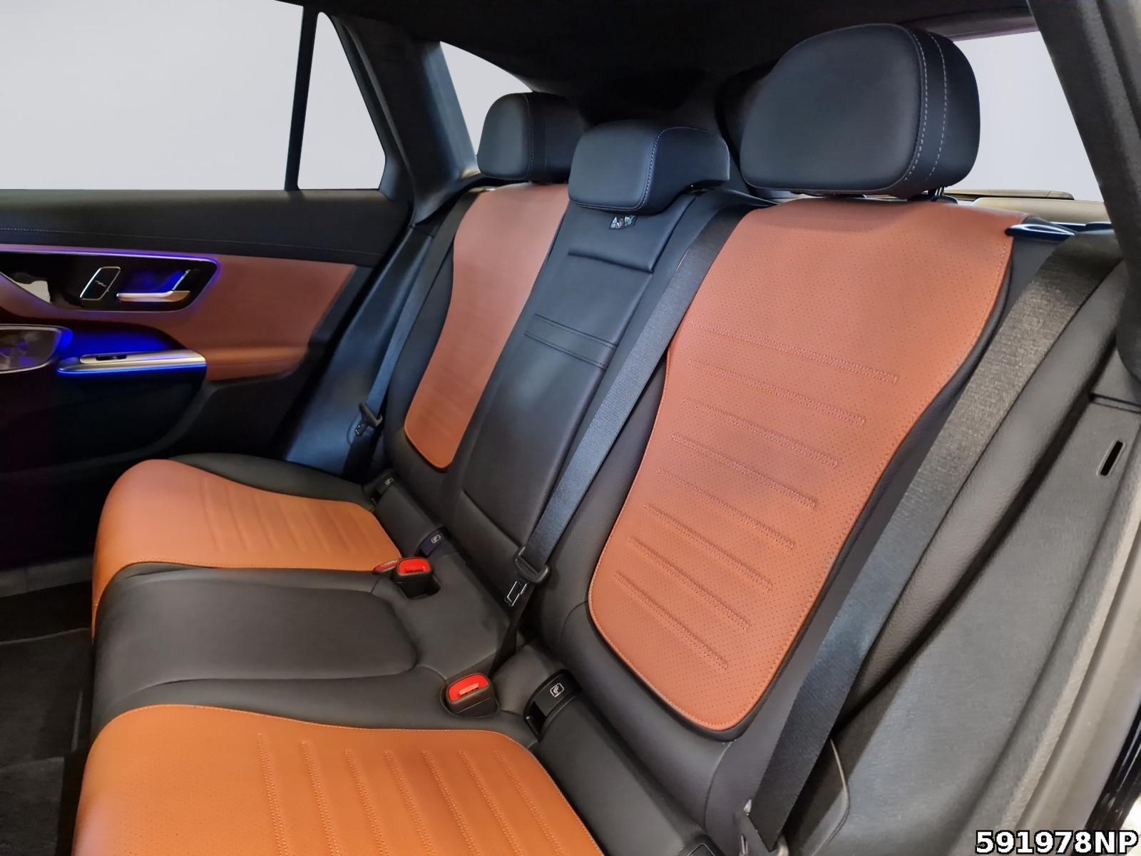 Fahrzeugabbildung Mercedes-Benz GLC 450 4M AMG Pano Burmester Digital-Light AHK