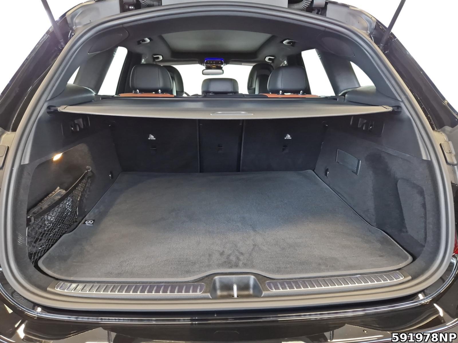 Fahrzeugabbildung Mercedes-Benz GLC 450 4M AMG Pano Burmester Digital-Light AHK