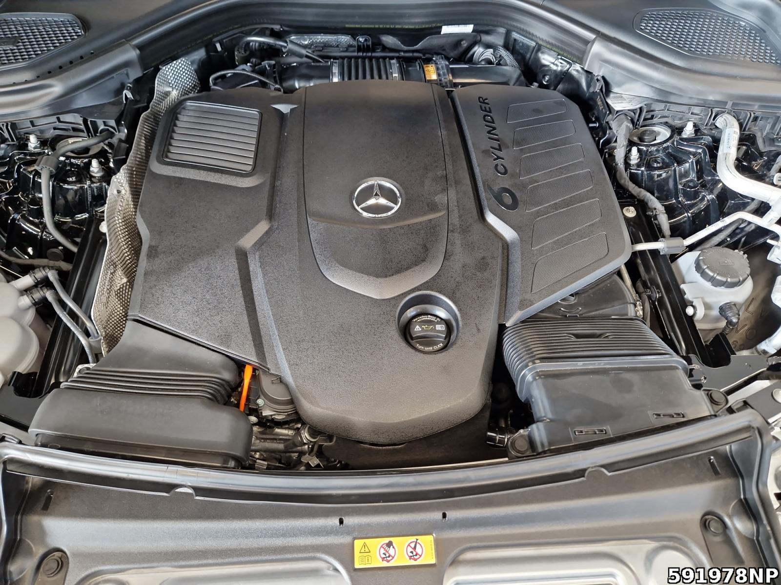 Fahrzeugabbildung Mercedes-Benz GLC 450 4M AMG Pano Burmester Digital-Light AHK