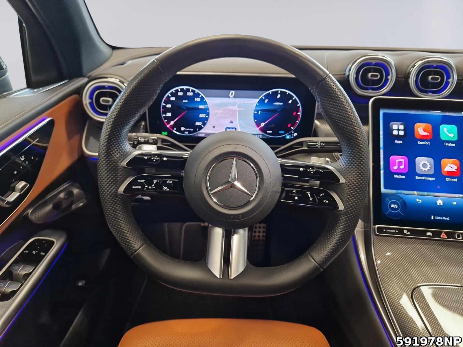 Fahrzeugabbildung Mercedes-Benz GLC 450 4M AMG Pano Burmester Digital-Light AHK