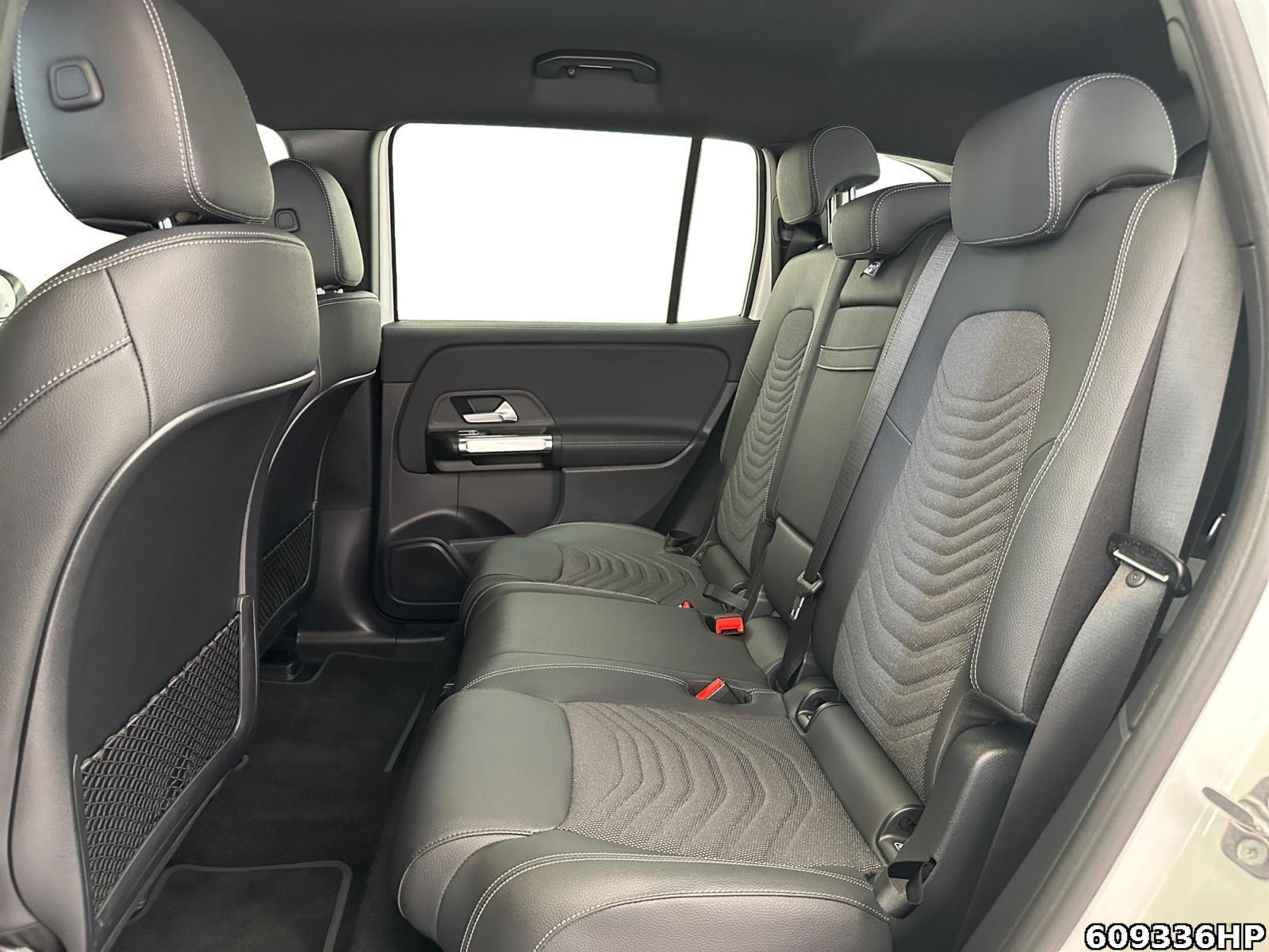 Fahrzeugabbildung Mercedes-Benz EQB 4M Progressive AHK Ambiente Lenkradhzg.