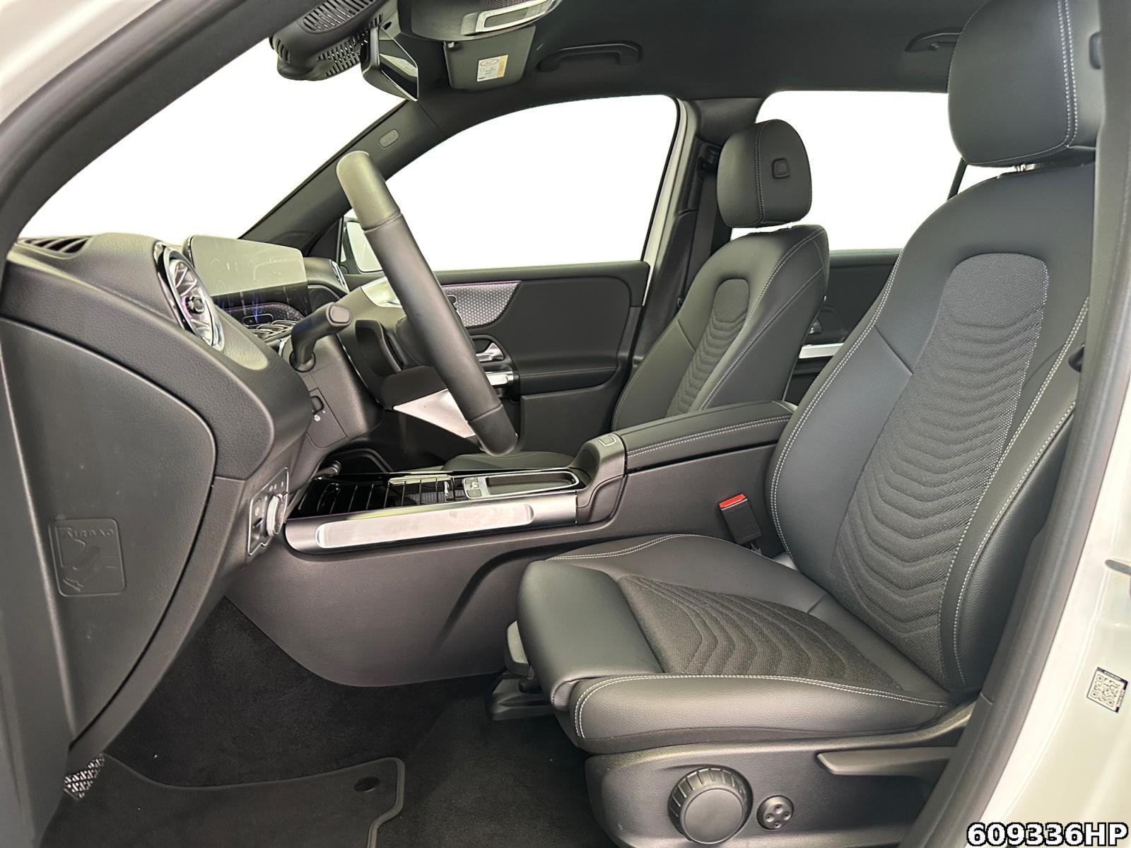 Fahrzeugabbildung Mercedes-Benz EQB 4M Progressive AHK Ambiente Lenkradhzg.