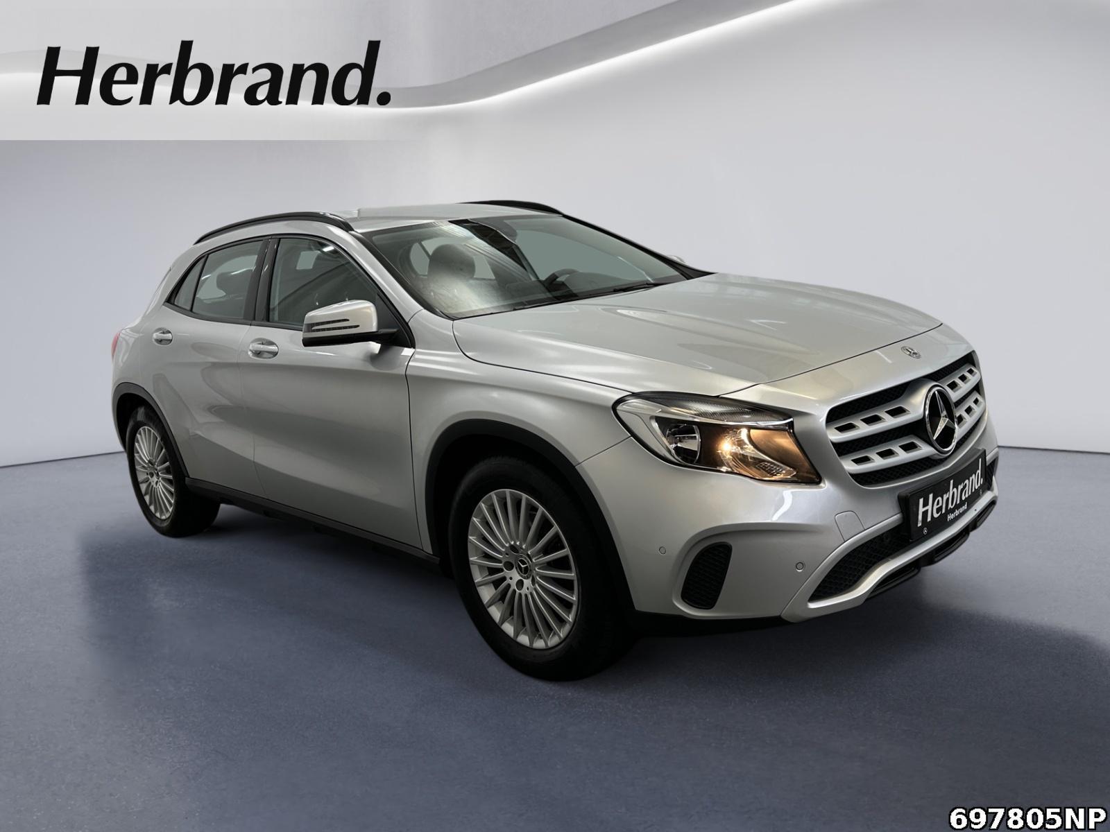Fahrzeugabbildung Mercedes-Benz GLA 180 Sitzheizung Navigation Business-Paket