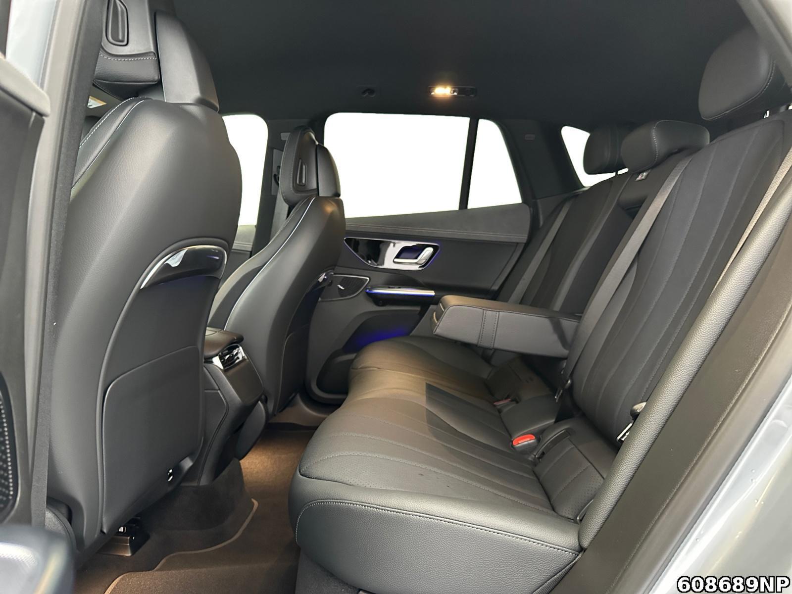 Fahrzeugabbildung Mercedes-Benz EQE SUV 350+ Electric Art AHK Distronic 360°-K.