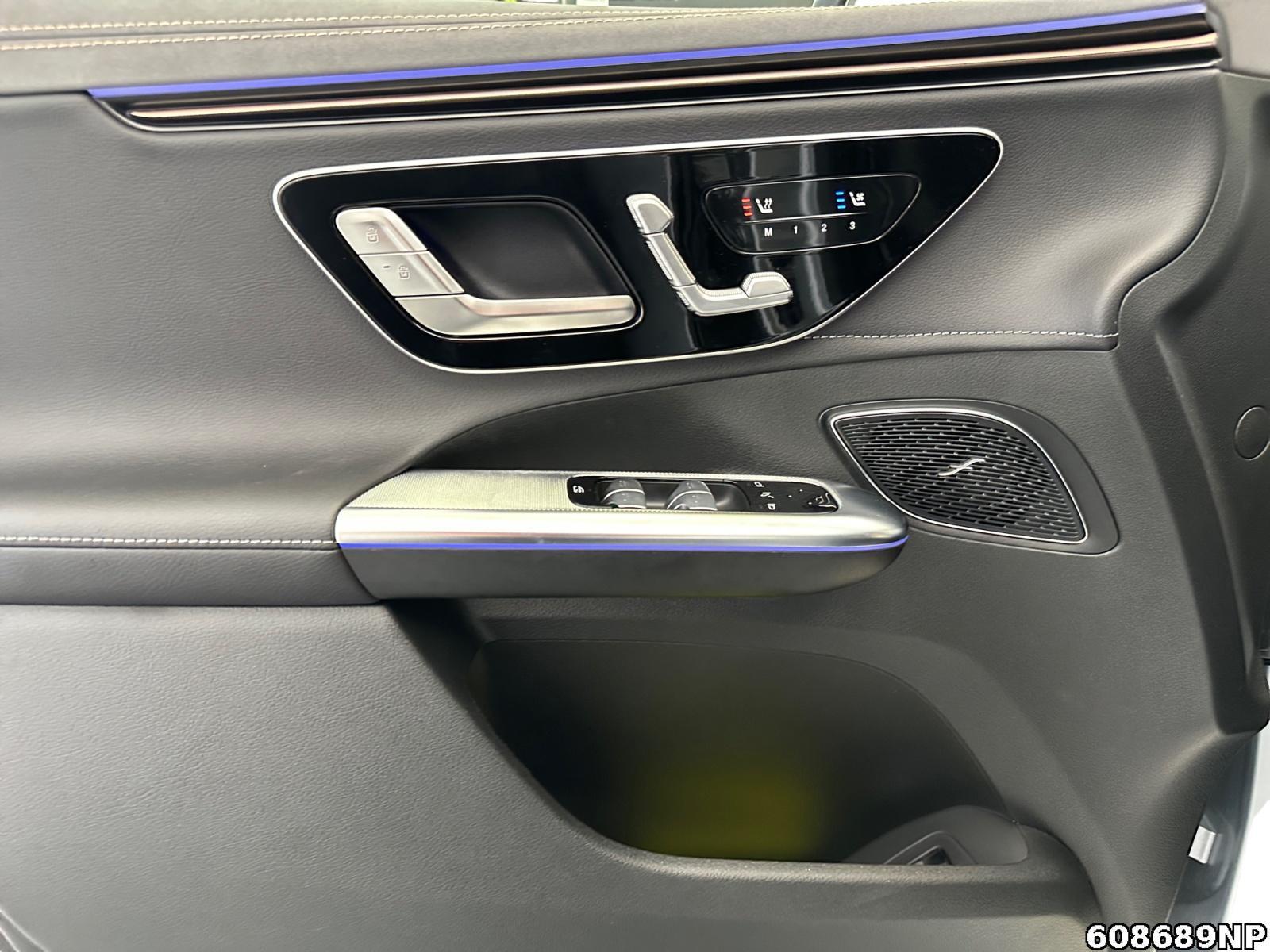 Fahrzeugabbildung Mercedes-Benz EQE SUV 350+ Electric Art AHK Distronic 360°-K.