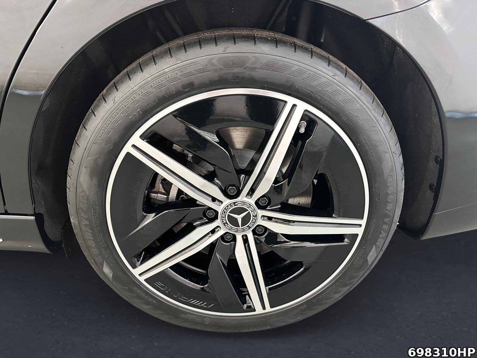 Fahrzeugabbildung Mercedes-Benz CLA 250 +AMG+AHK+MULTIBEAM+360°KAM.+WINTER+