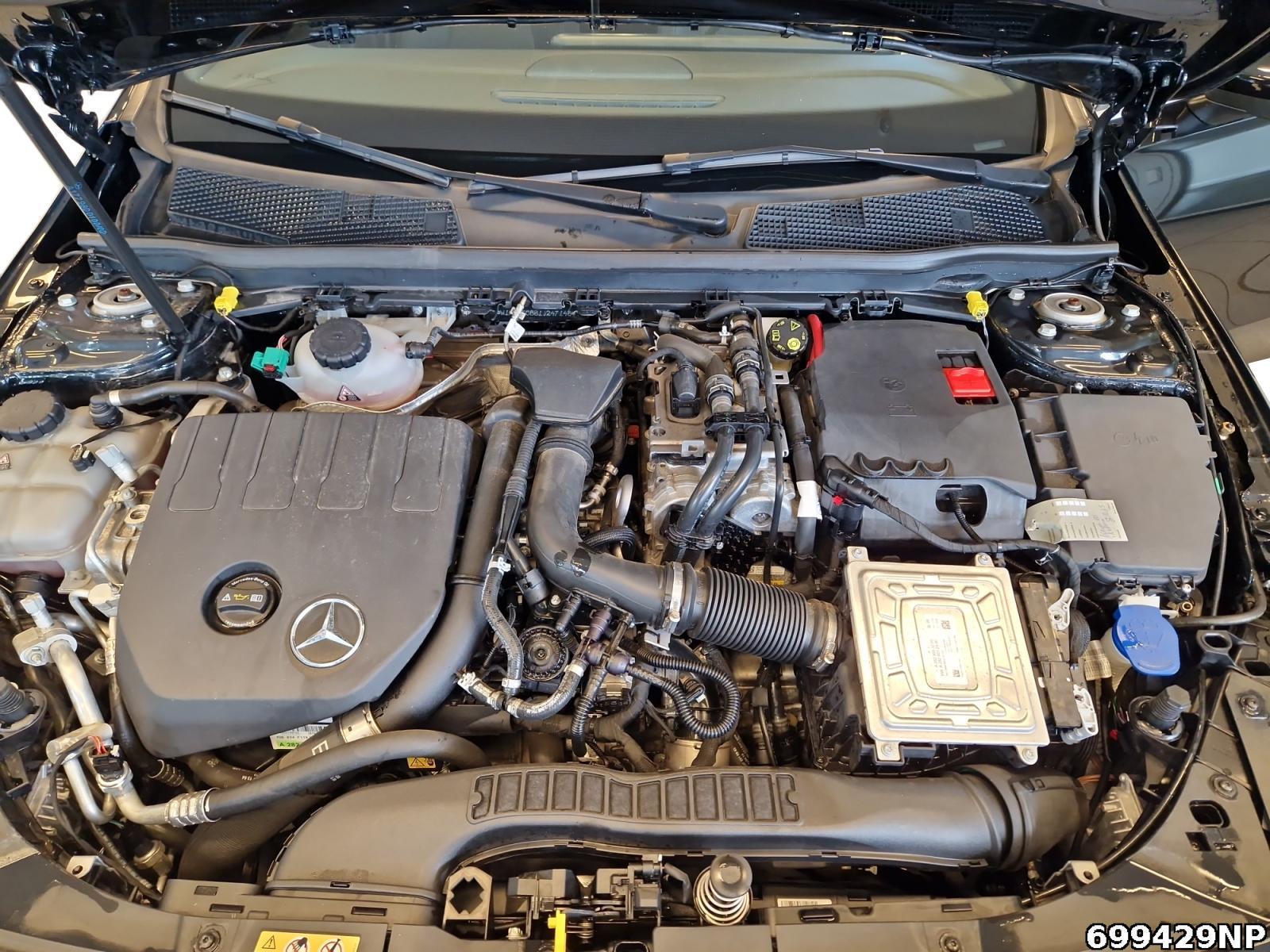 Fahrzeugabbildung Mercedes-Benz A 250 Style Pano Distronic Mulibeam Memory