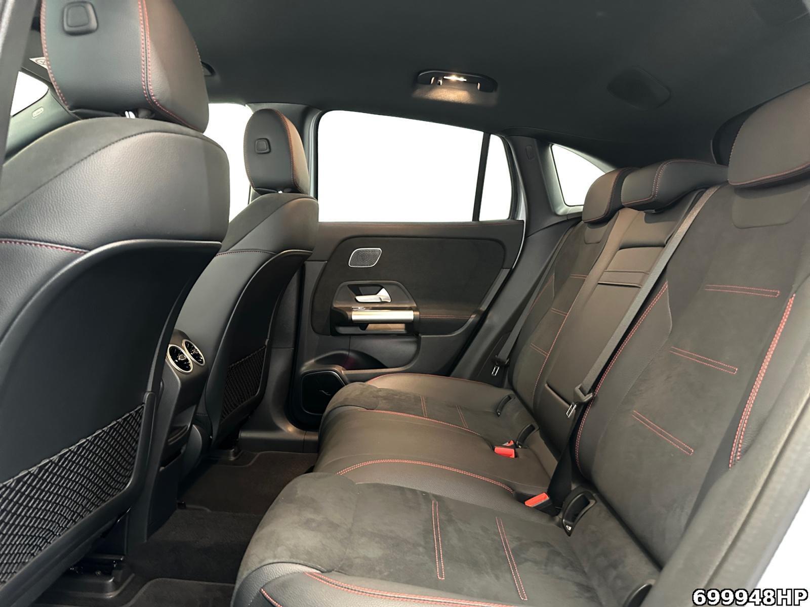 Fahrzeugabbildung Mercedes-Benz EQA AMG Memory 360°Cam Distronic Sportsitze