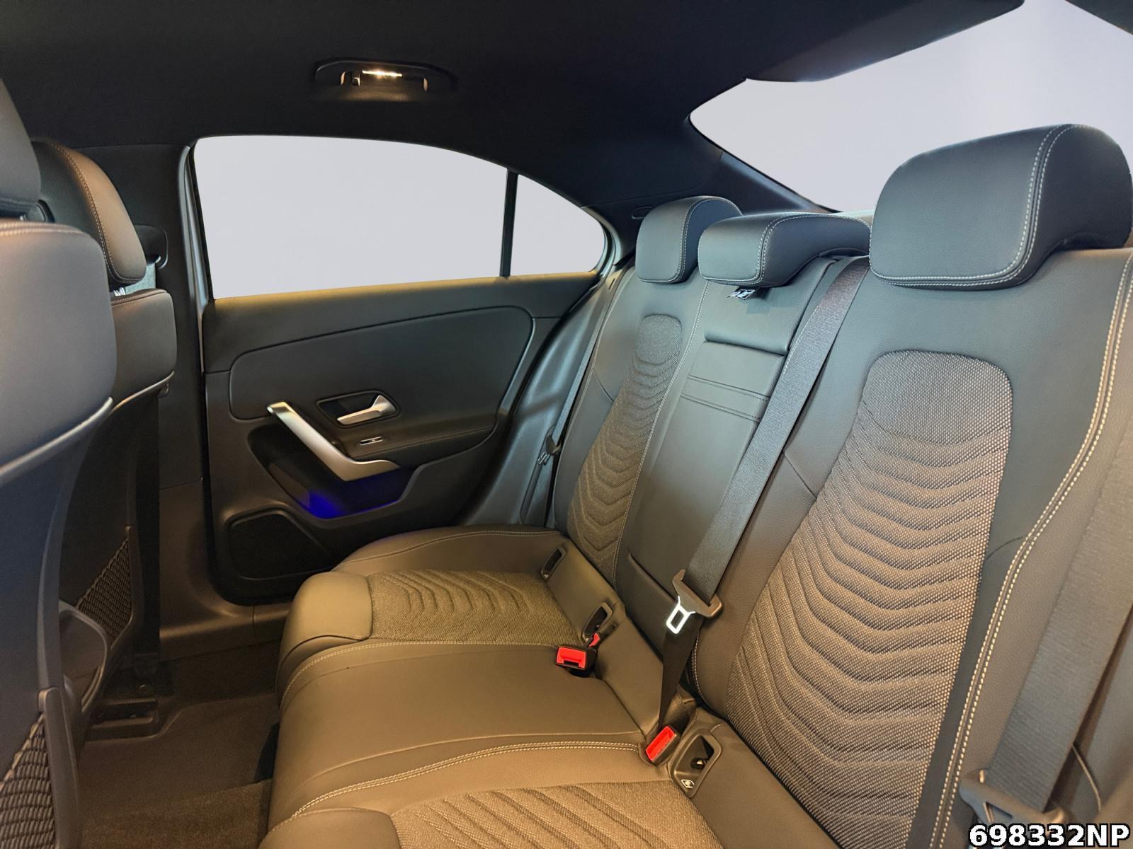 Fahrzeugabbildung Mercedes-Benz A 200 PROFRESSIV+AHK+STANDHEIZUNG+NIGHT+GUARD