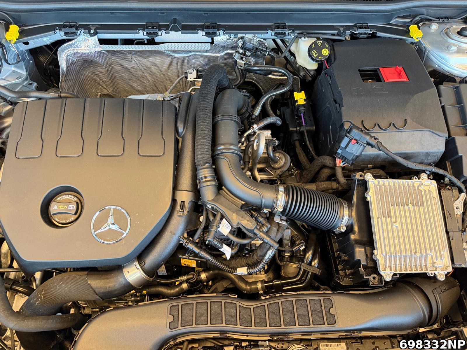 Fahrzeugabbildung Mercedes-Benz A 200 PROFRESSIV+AHK+STANDHEIZUNG+NIGHT+GUARD