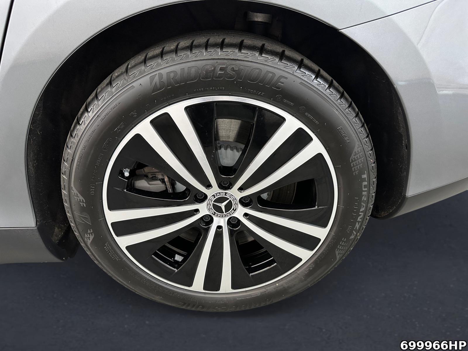 Fahrzeugabbildung Mercedes-Benz EQE Electric Art Burmester Pano Distronic