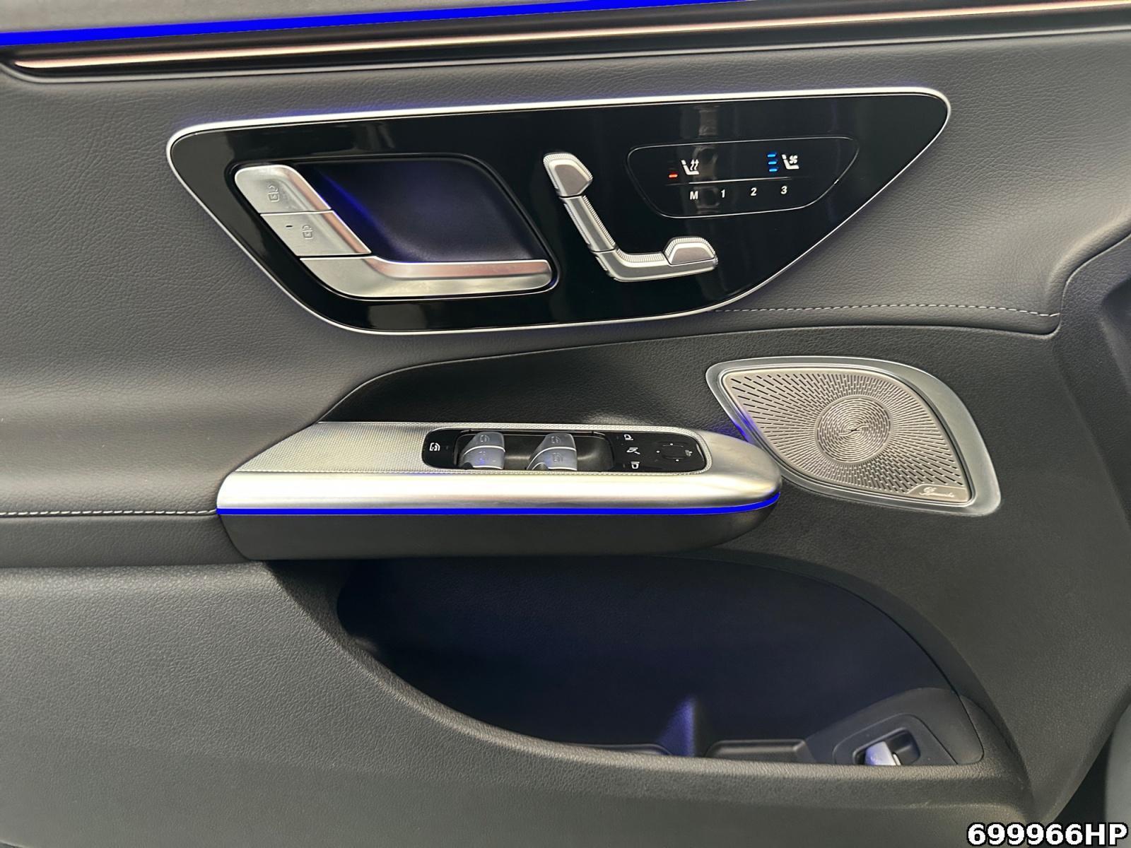 Fahrzeugabbildung Mercedes-Benz EQE Electric Art Burmester Pano Distronic