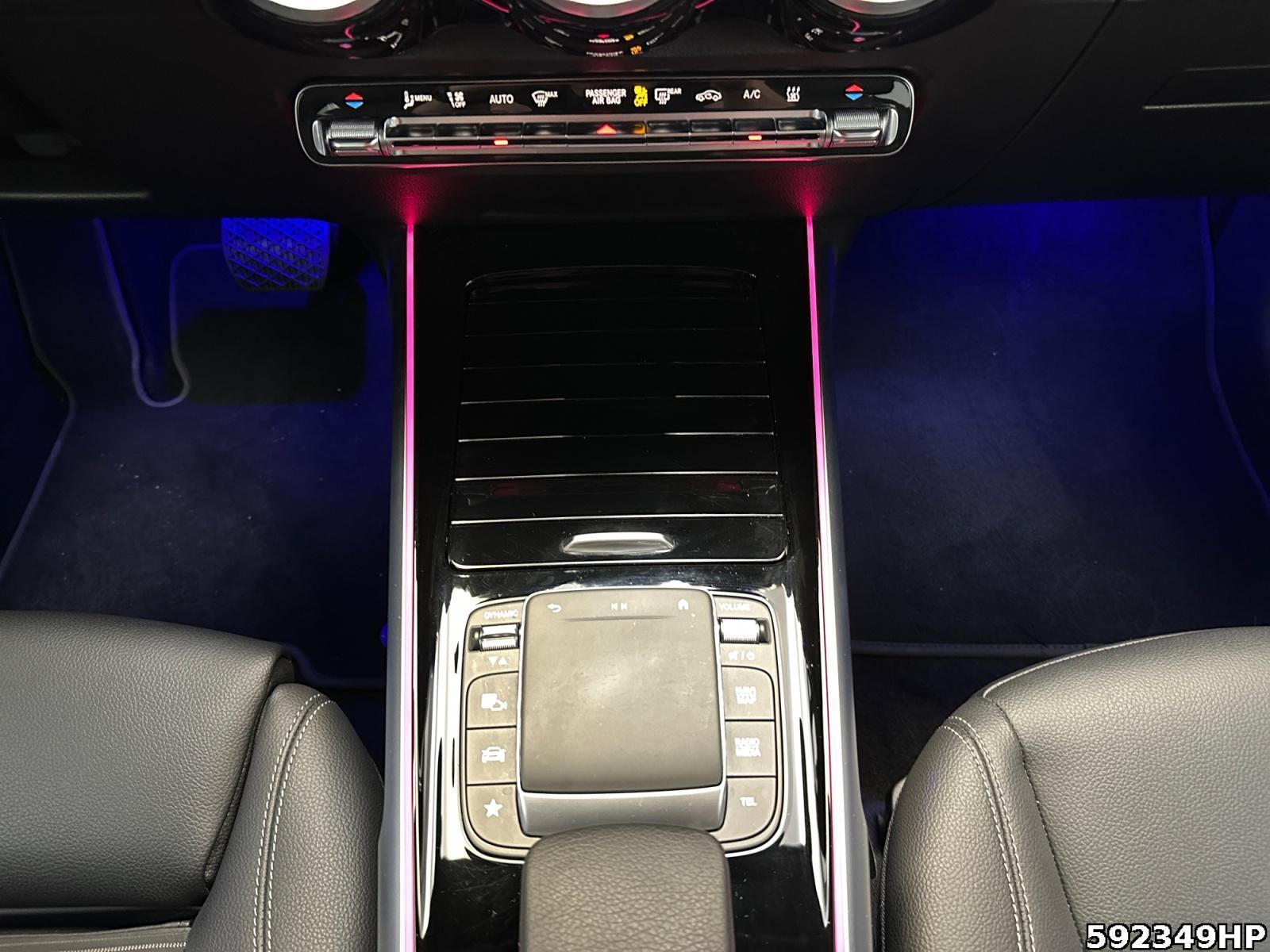 Fahrzeugabbildung Mercedes-Benz EQB 4M Progressive Soundsystem KEYLESS