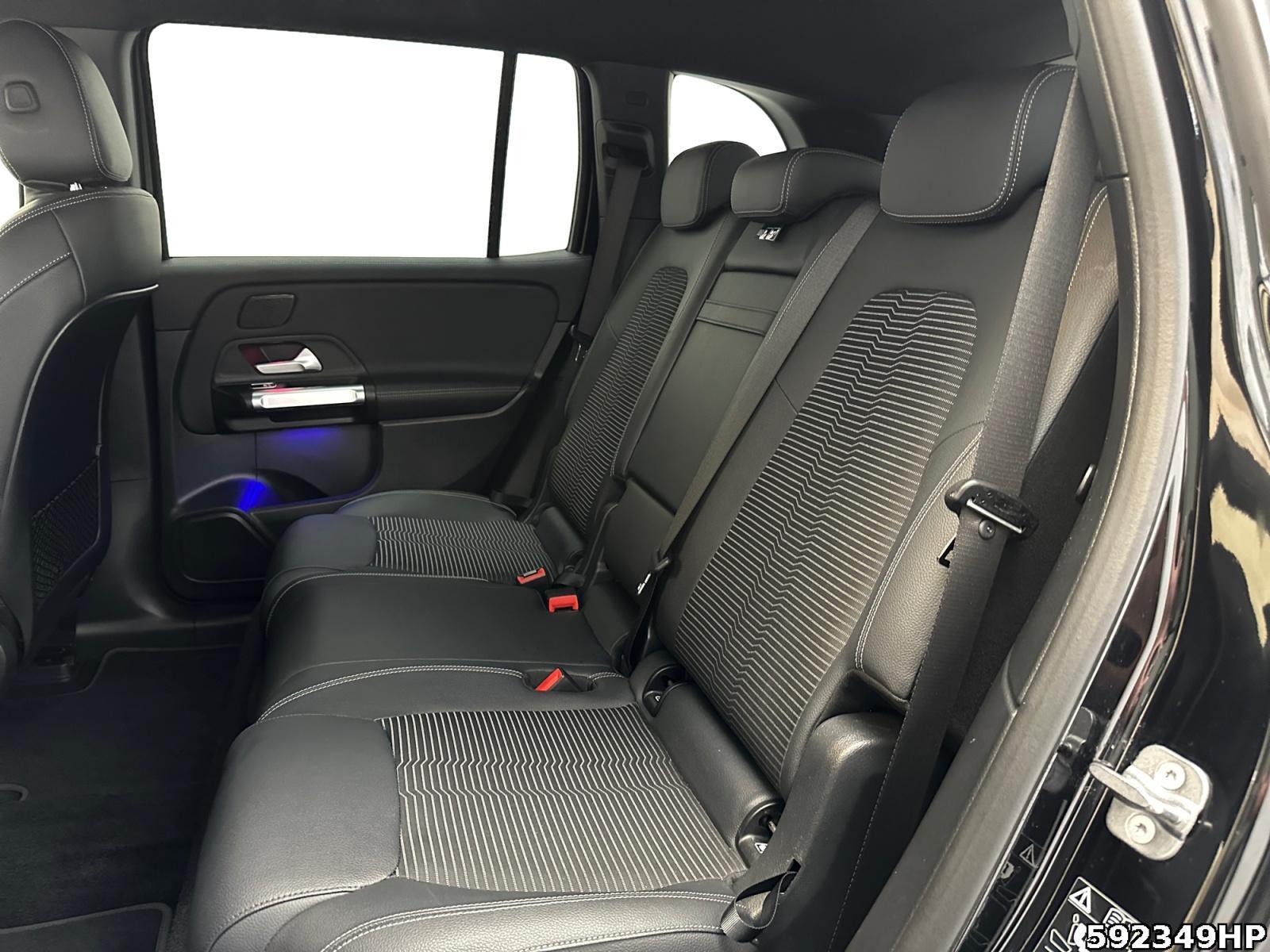 Fahrzeugabbildung Mercedes-Benz EQB 4M Progressive Soundsystem KEYLESS