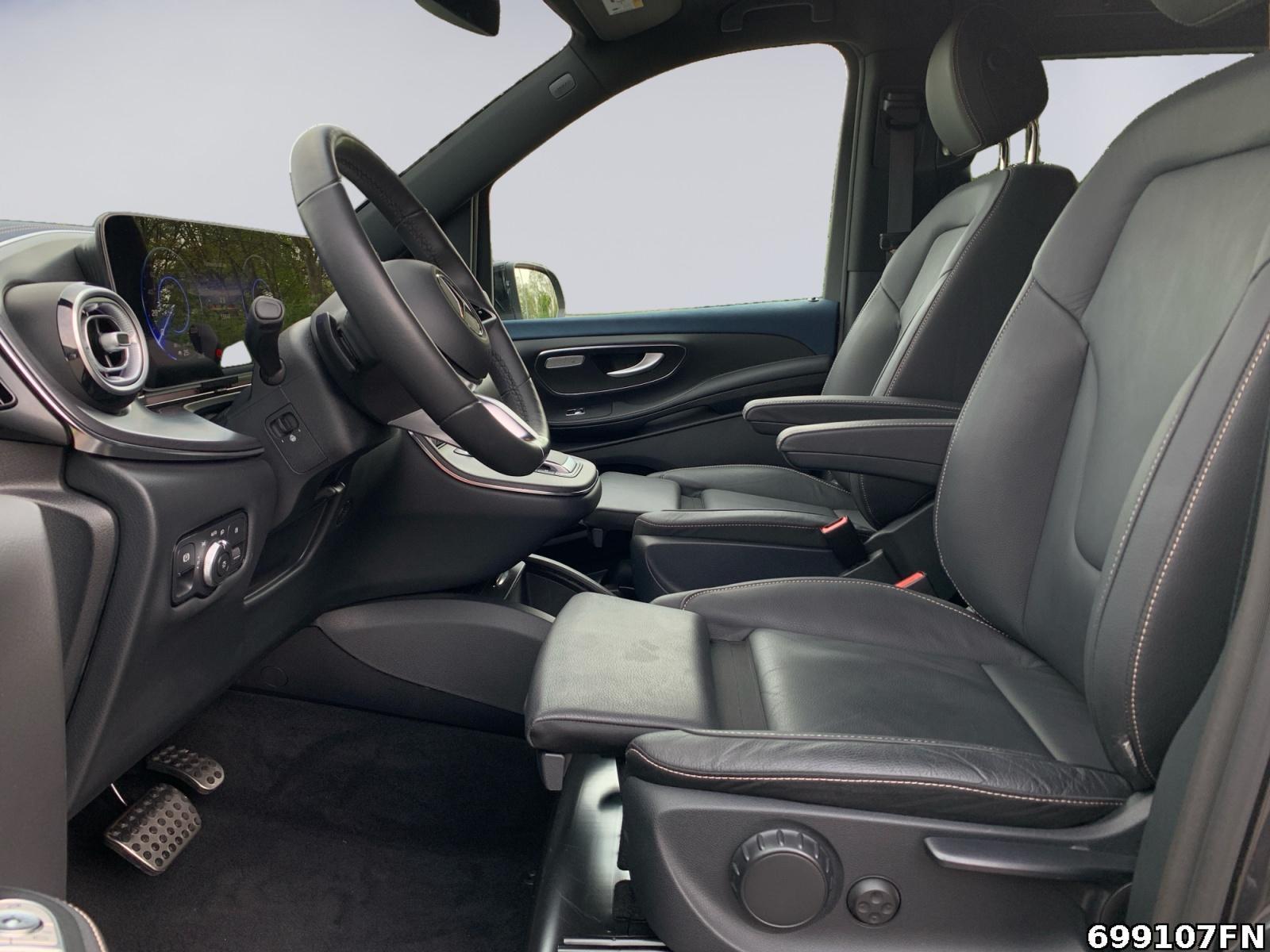 Fahrzeugabbildung Mercedes-Benz EQV AVG/L *AIRMATIC*LEDER*7 SITZE*DISTRONIC*