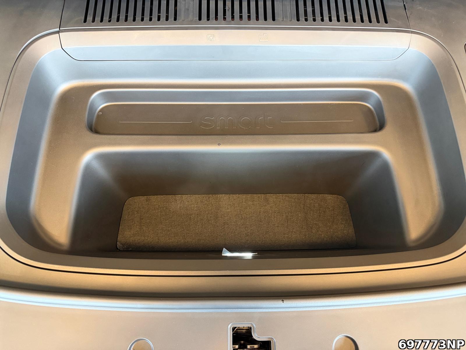 Fahrzeugabbildung Smart FIVE BRABUS BRABUS+SENHEISER+PANO+AR-HUD+MATRIXLED