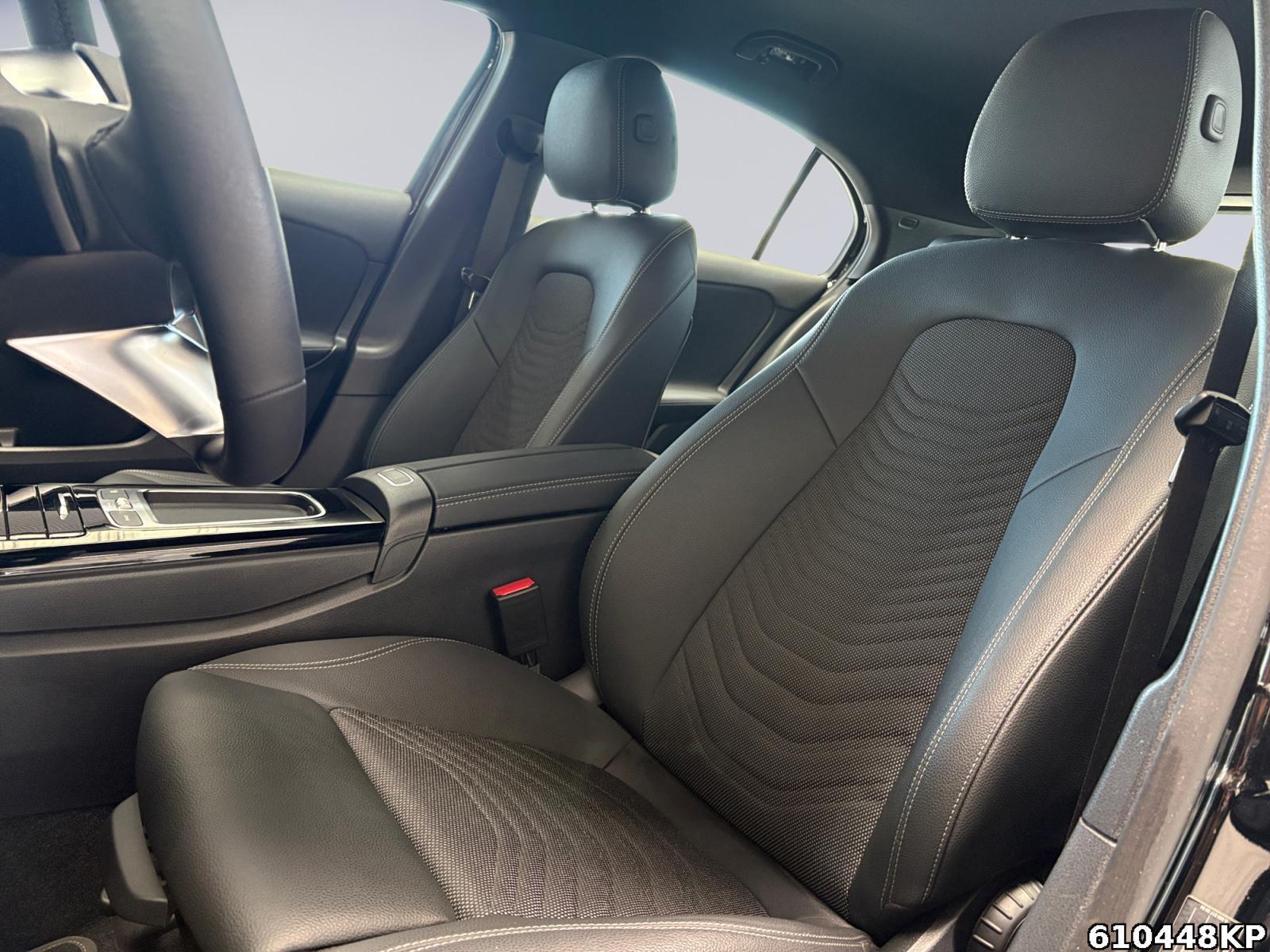 Fahrzeugabbildung Mercedes-Benz A 180 Progressive AHK Distronic Sitzhzg LED DAB