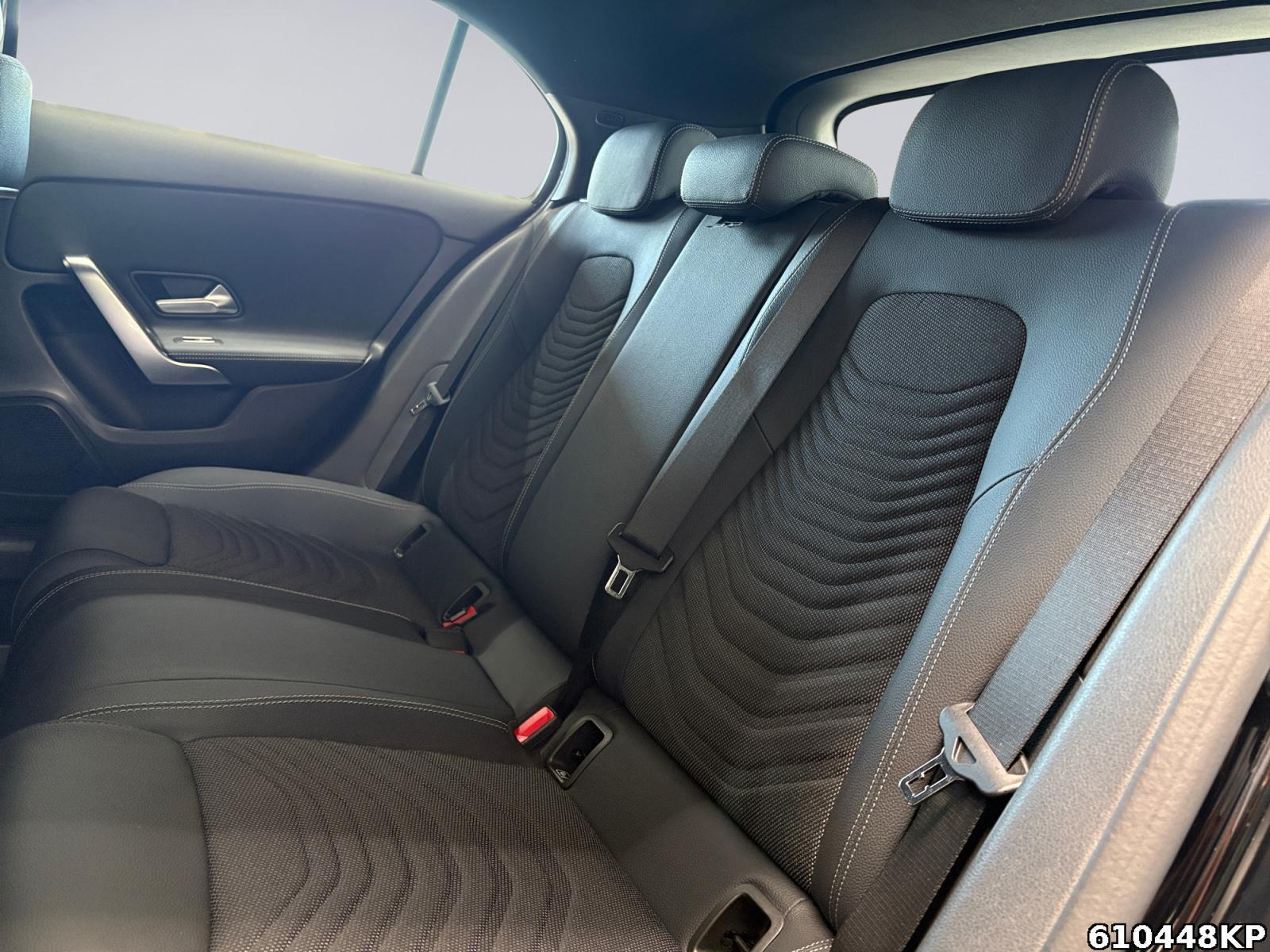 Fahrzeugabbildung Mercedes-Benz A 180 Progressive AHK Distronic Sitzhzg LED DAB